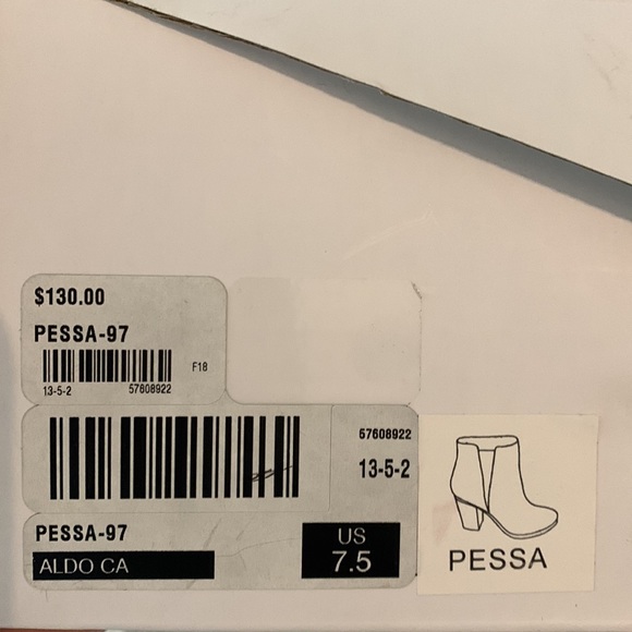 Genuine leather slip on boot - Picture 2 of 3